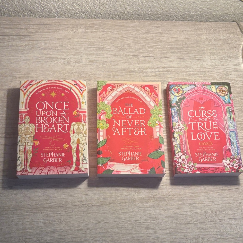 Once Upon A Broken Heart Bookset